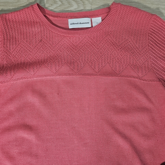 Women's Pink Short Sleeve Top - Picture 3 of 6